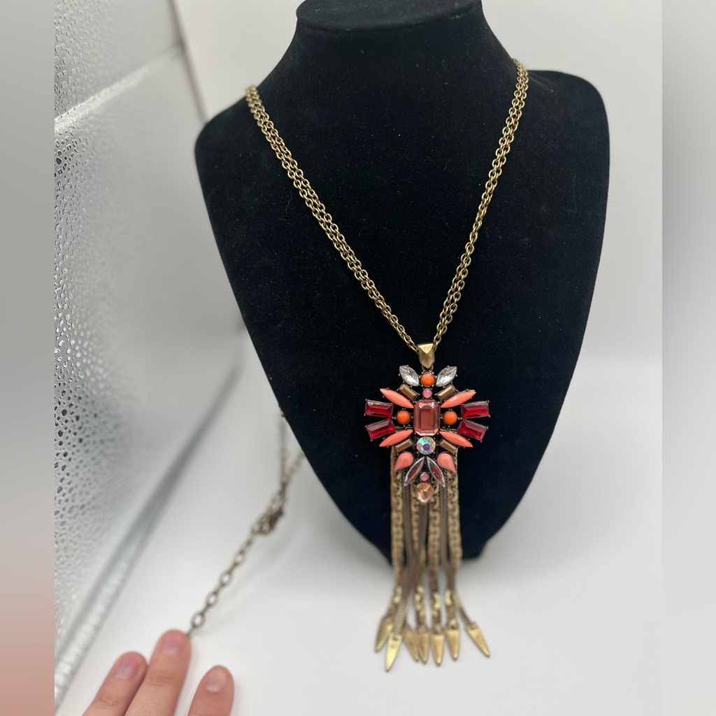 Logo Links By Lori Goldstein Pendant Statement Necklace